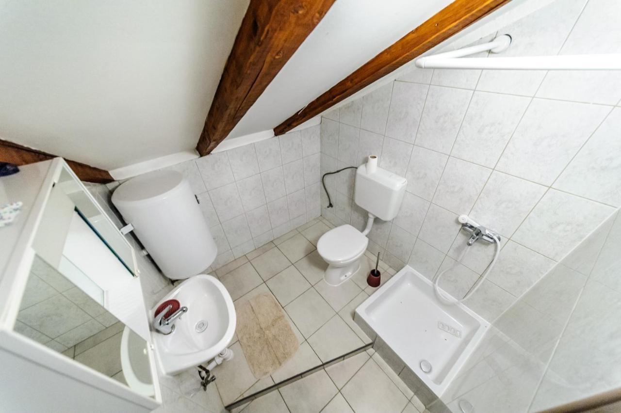 פוסדריה Apartments & Rooms Lucie מראה חיצוני תמונה