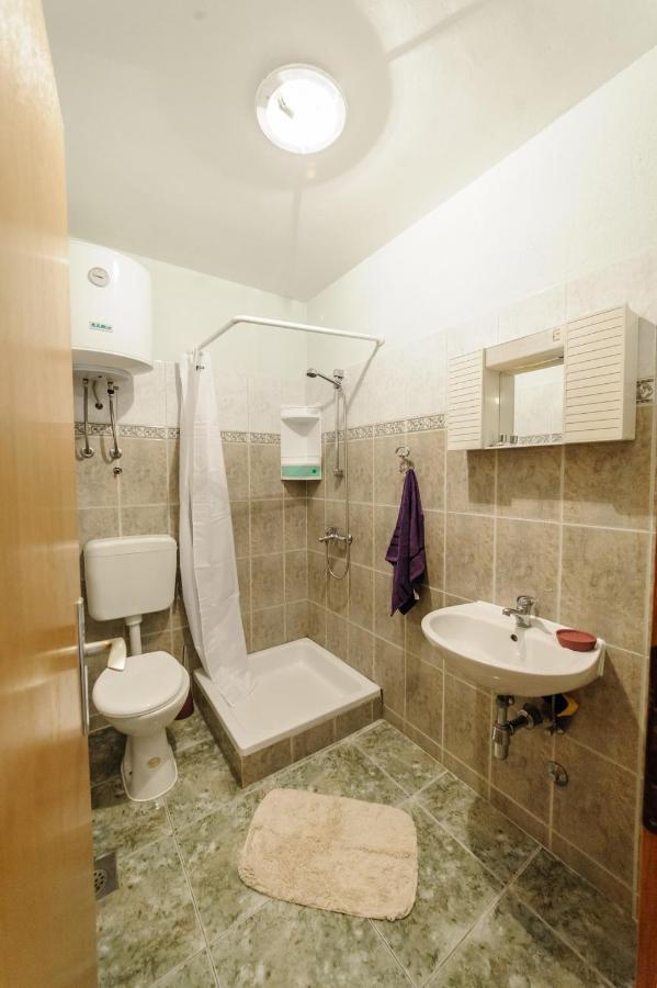 פוסדריה Apartments & Rooms Lucie מראה חיצוני תמונה