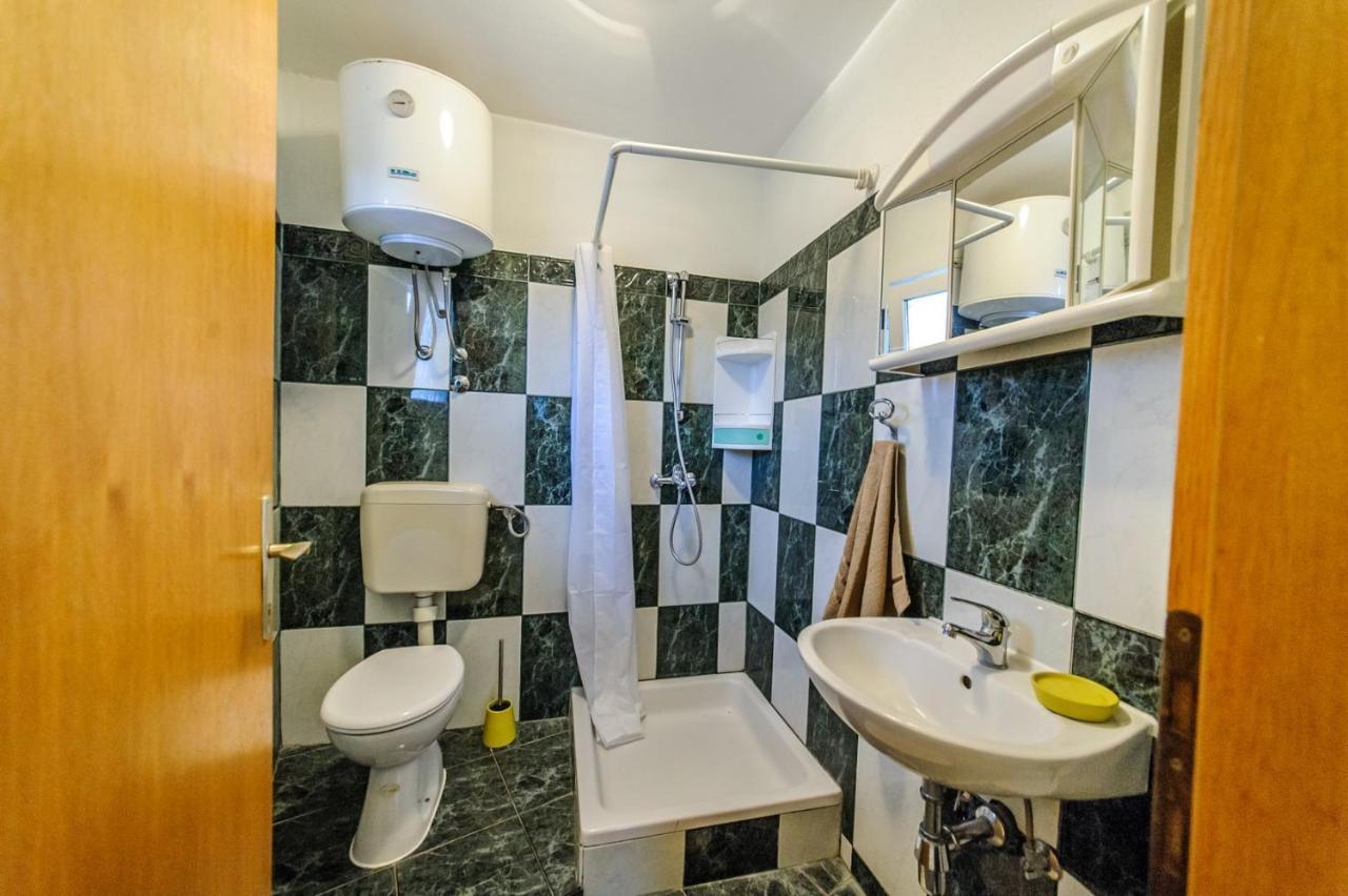 פוסדריה Apartments & Rooms Lucie מראה חיצוני תמונה