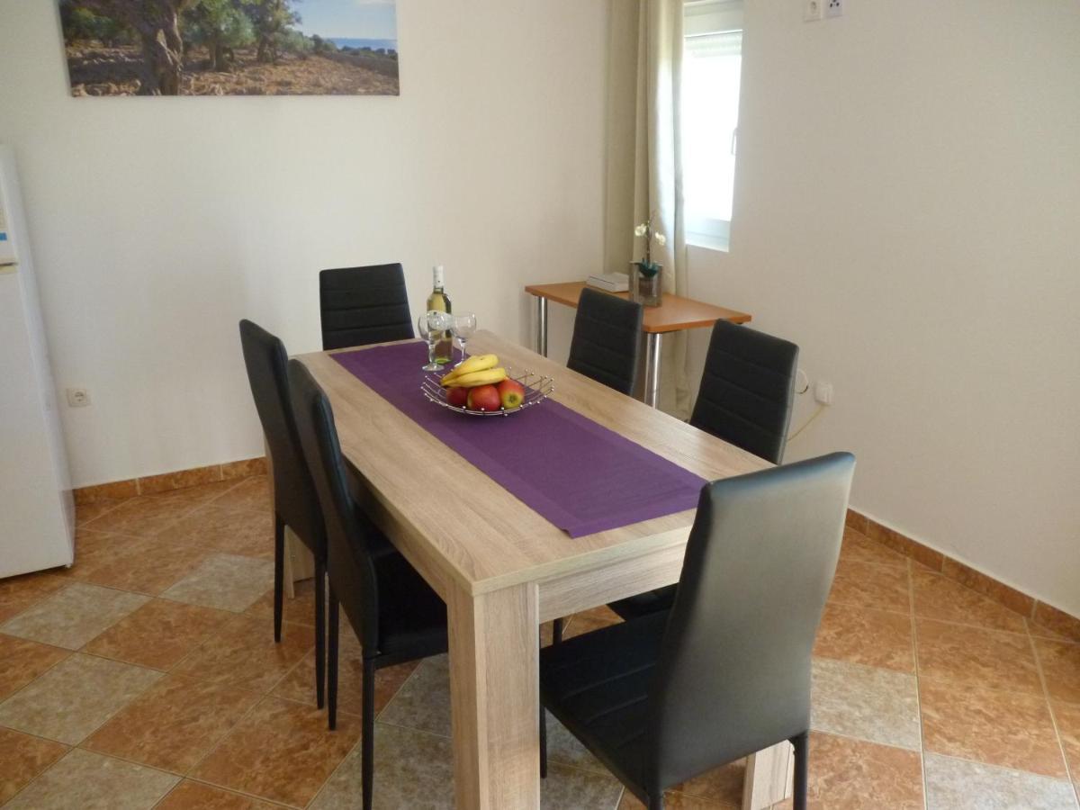 פוסדריה Apartments & Rooms Lucie מראה חיצוני תמונה