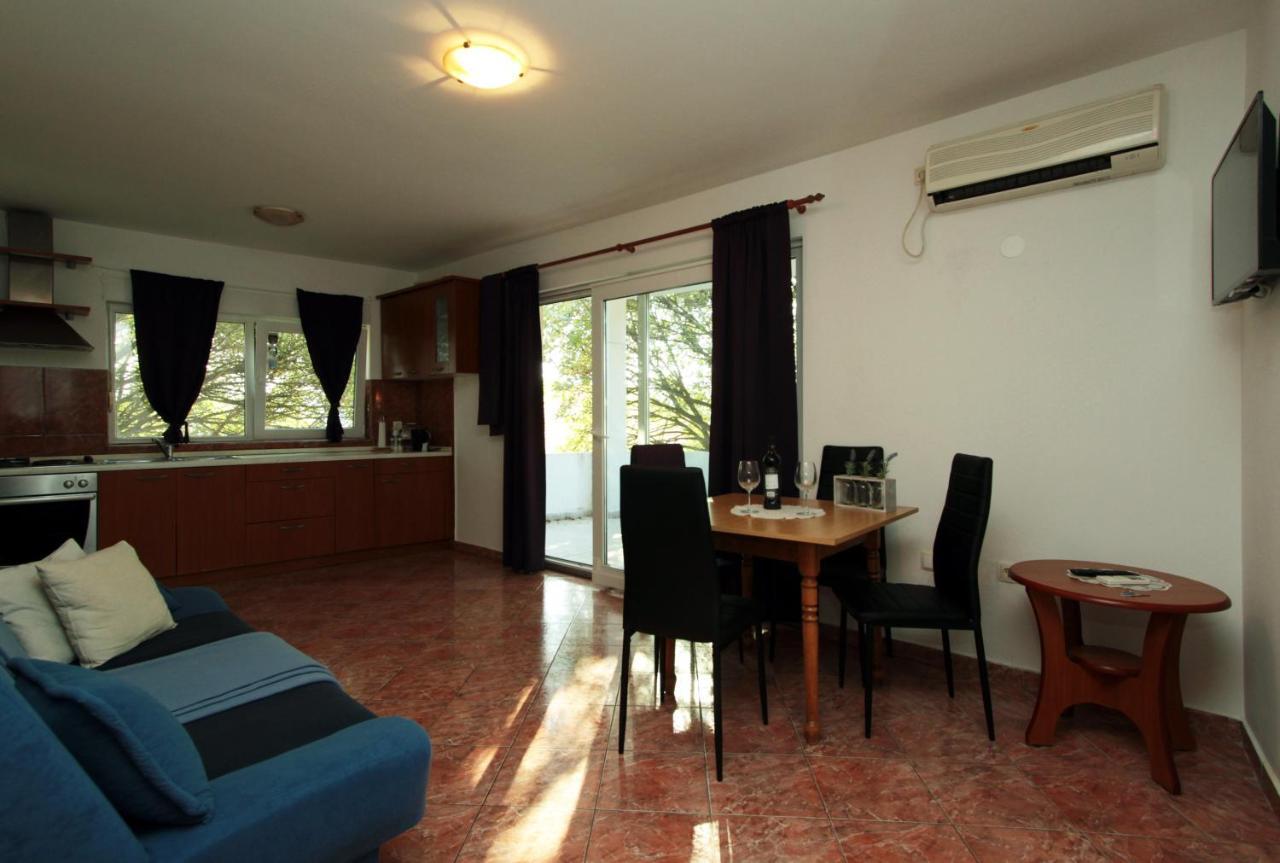 פוסדריה Apartments & Rooms Lucie מראה חיצוני תמונה
