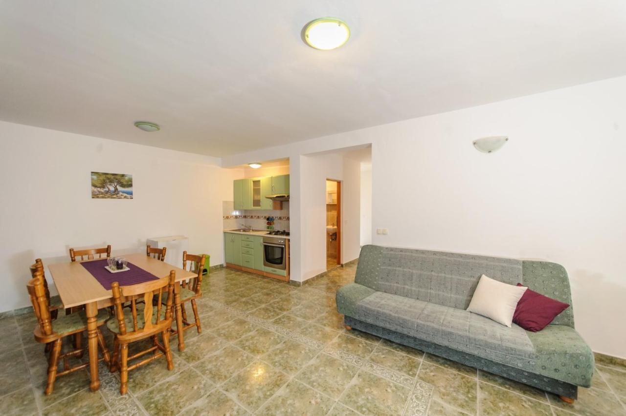 פוסדריה Apartments & Rooms Lucie מראה חיצוני תמונה